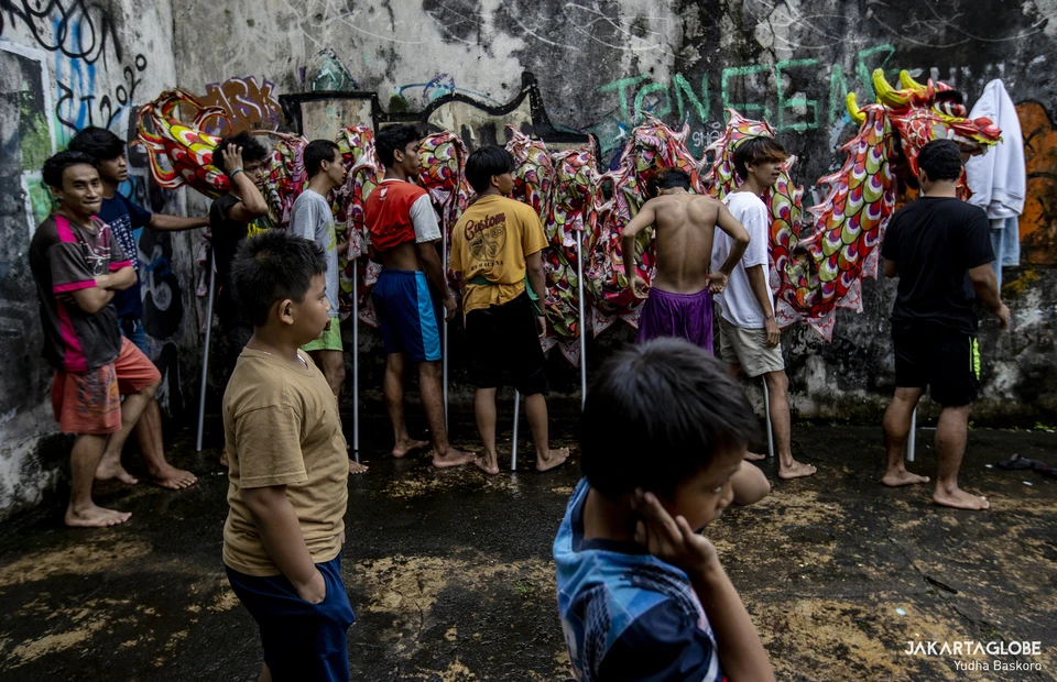Dancers prepare to practice at the Naga Merah Putih headquarters in Bogor, West Java on January 15, 2022. (JG Photo/Yudha Baskoro)