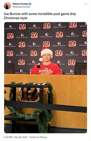 Santa Swag - PHOTO: TWITTER.COM/KELSEYLCONWAY