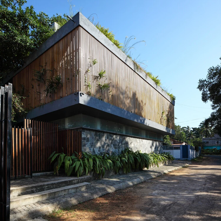 Screened Sculpture House / Anushka Dassanayake - Exterior Photography, Facade