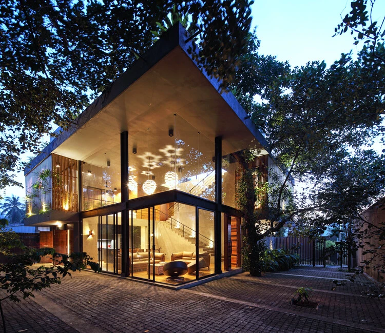 Screened Sculpture House / Anushka Dassanayake - Exterior Photography, Windows