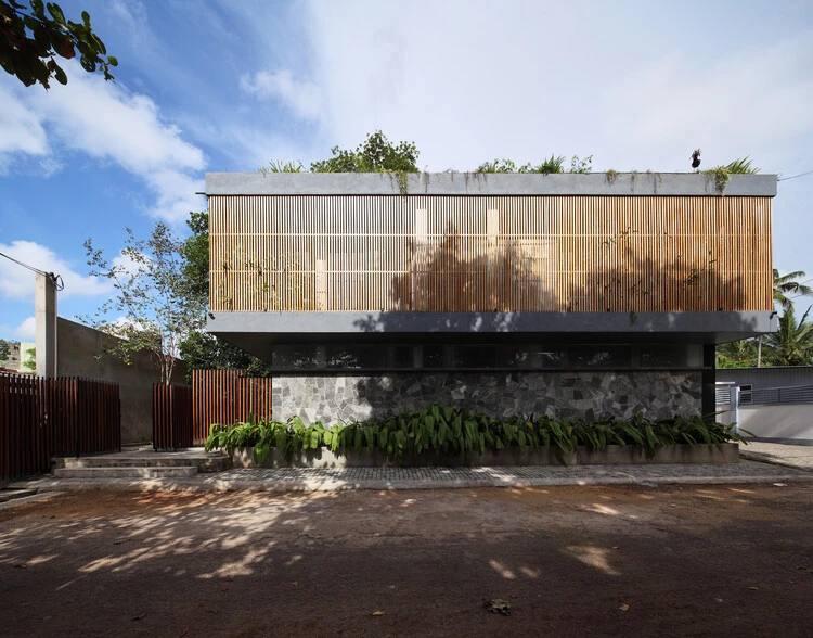 Screened Sculpture House / Anushka Dassanayake - Exterior Photography, Facade