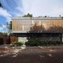 Screened Sculpture House / Anushka Dassanayake - Exterior Photography, Facade