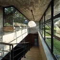 Screened Sculpture House / Anushka Dassanayake - Interior photography, stairs, windows, handrail