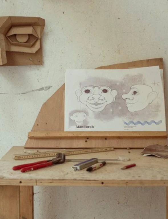 Danish sculptor Thomas Dambo reveals the design behind one of his famous trolls who will travel to Mandurah.